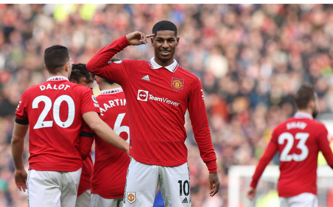 使他在场上 使他在场上